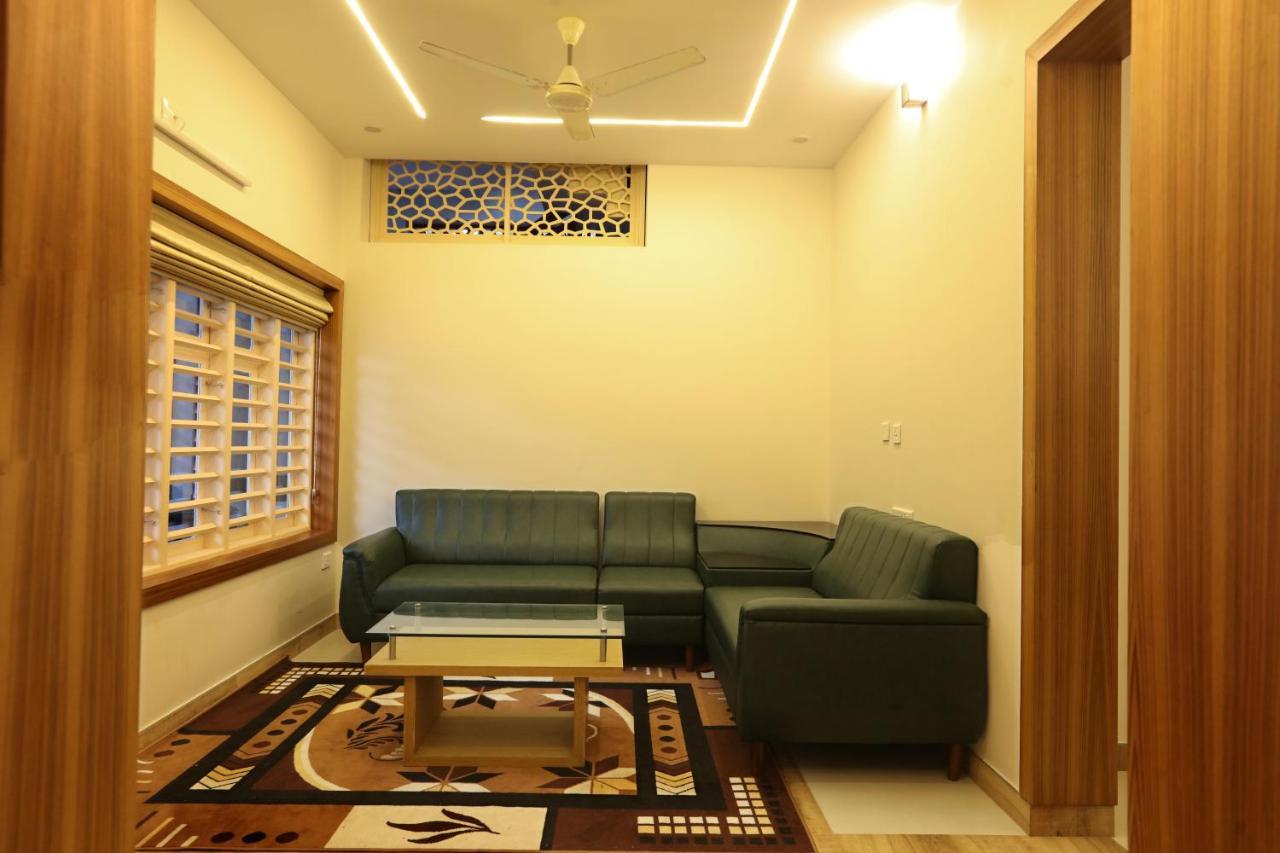 Choice Beach House Apartment Kannur ภายนอก รูปภาพ